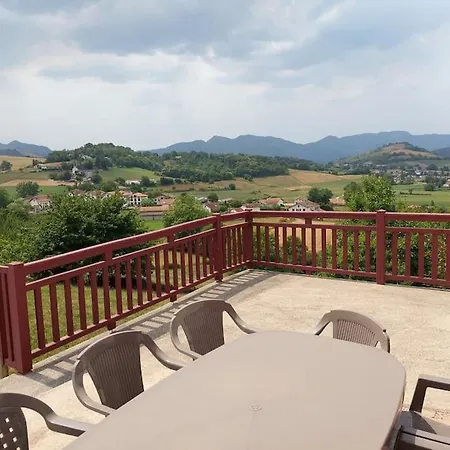 Дом отдыха Maison Chaleureuse Entre Et Montagne *